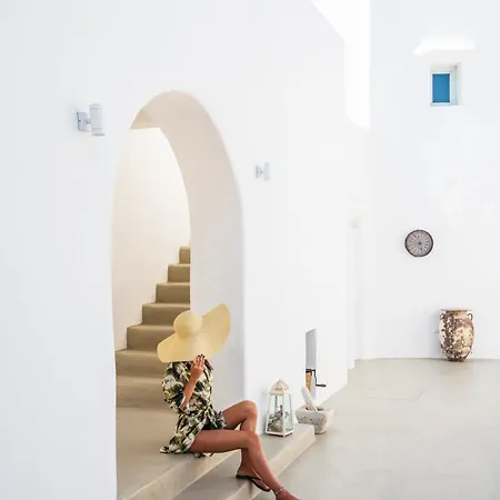 White Loft Szálloda Íosz