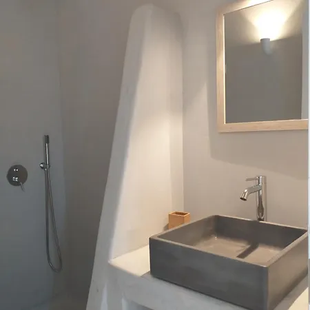 White Loft * Chora (Ios)