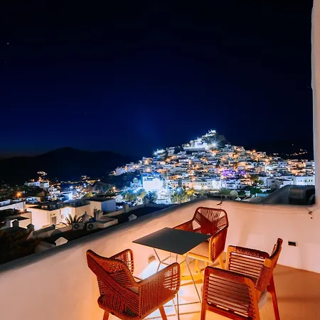White Loft Chora (Ios)