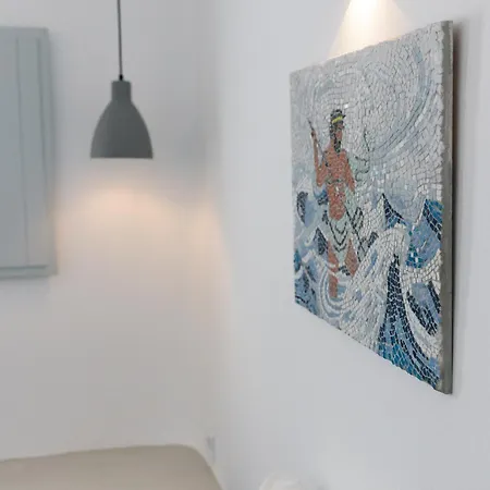 White Loft Hotel *