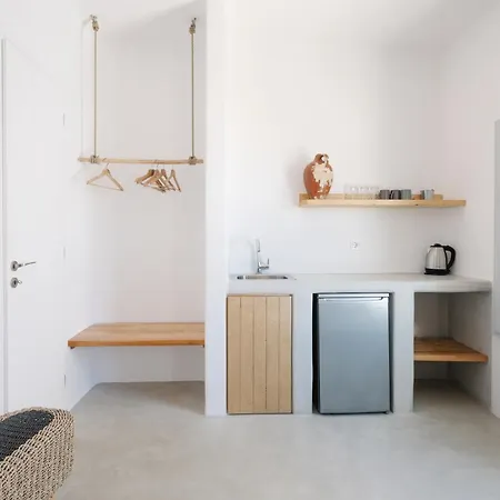 Hotel White Loft Ios