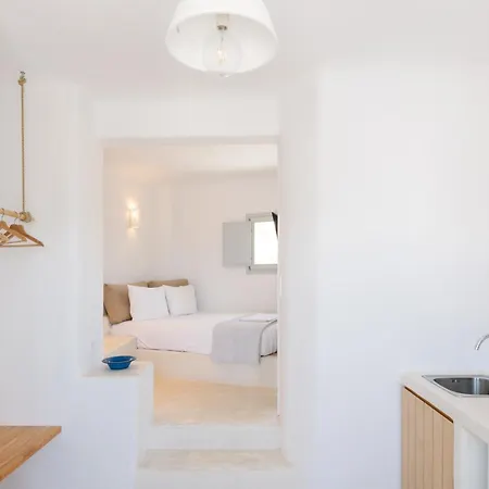 White Loft Chora (Ios)